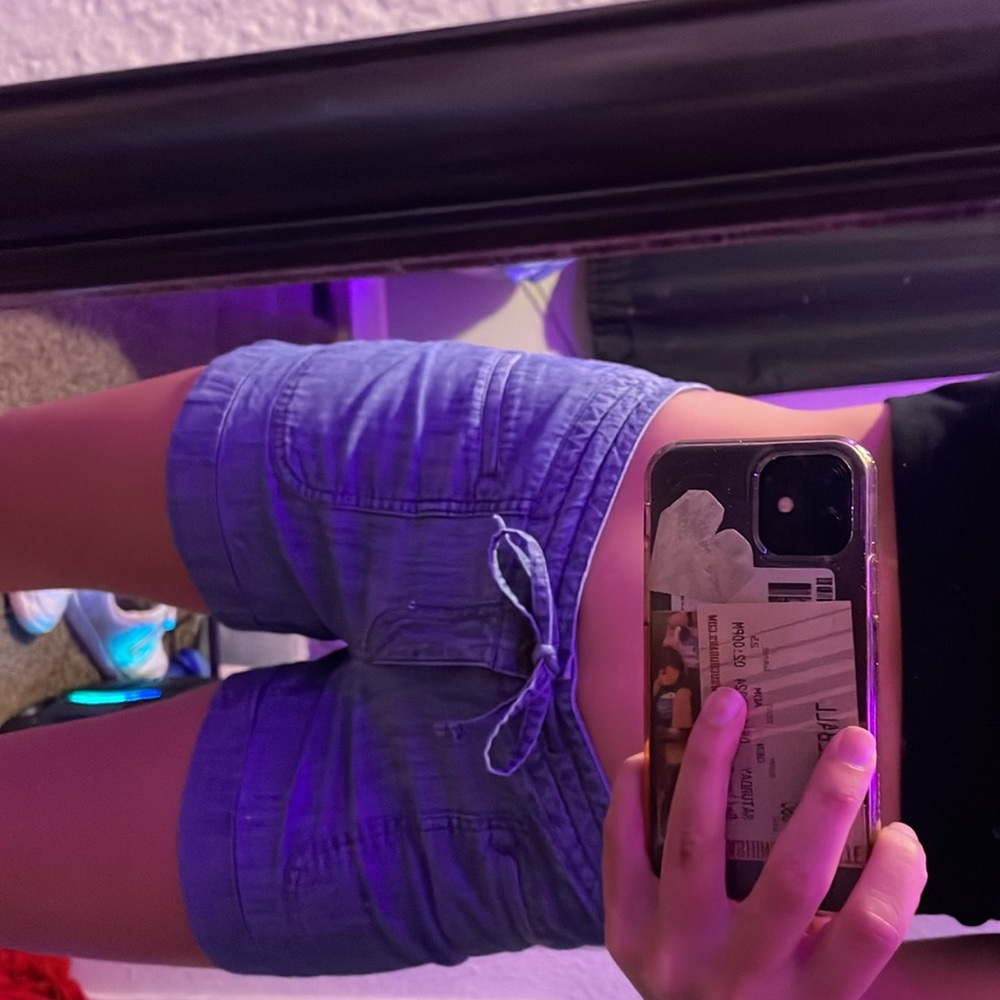 Comfy soft Jean like material, pretty blue and super cute